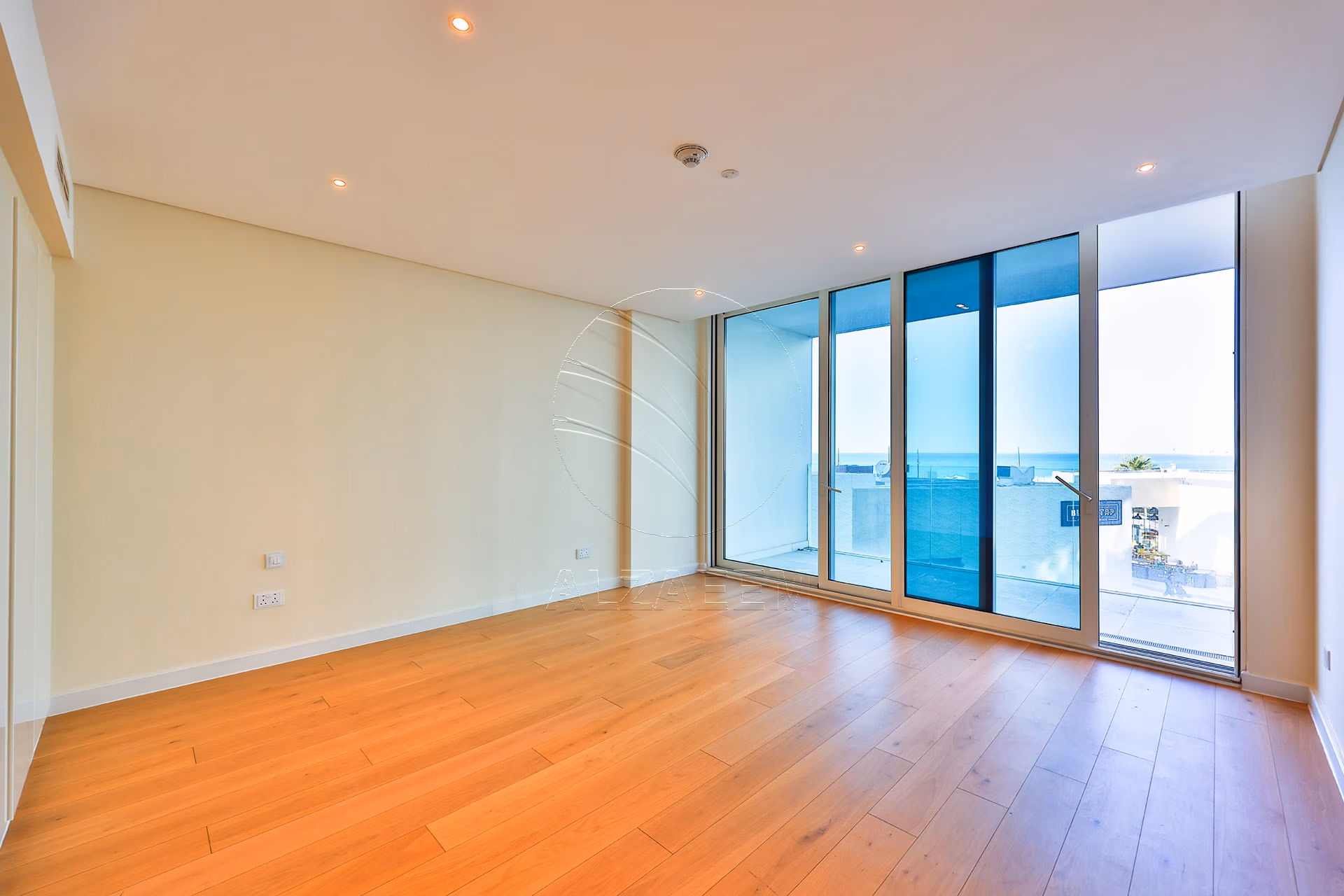 √ Sea View 2BR+M | Beach Access | Luxury Living √