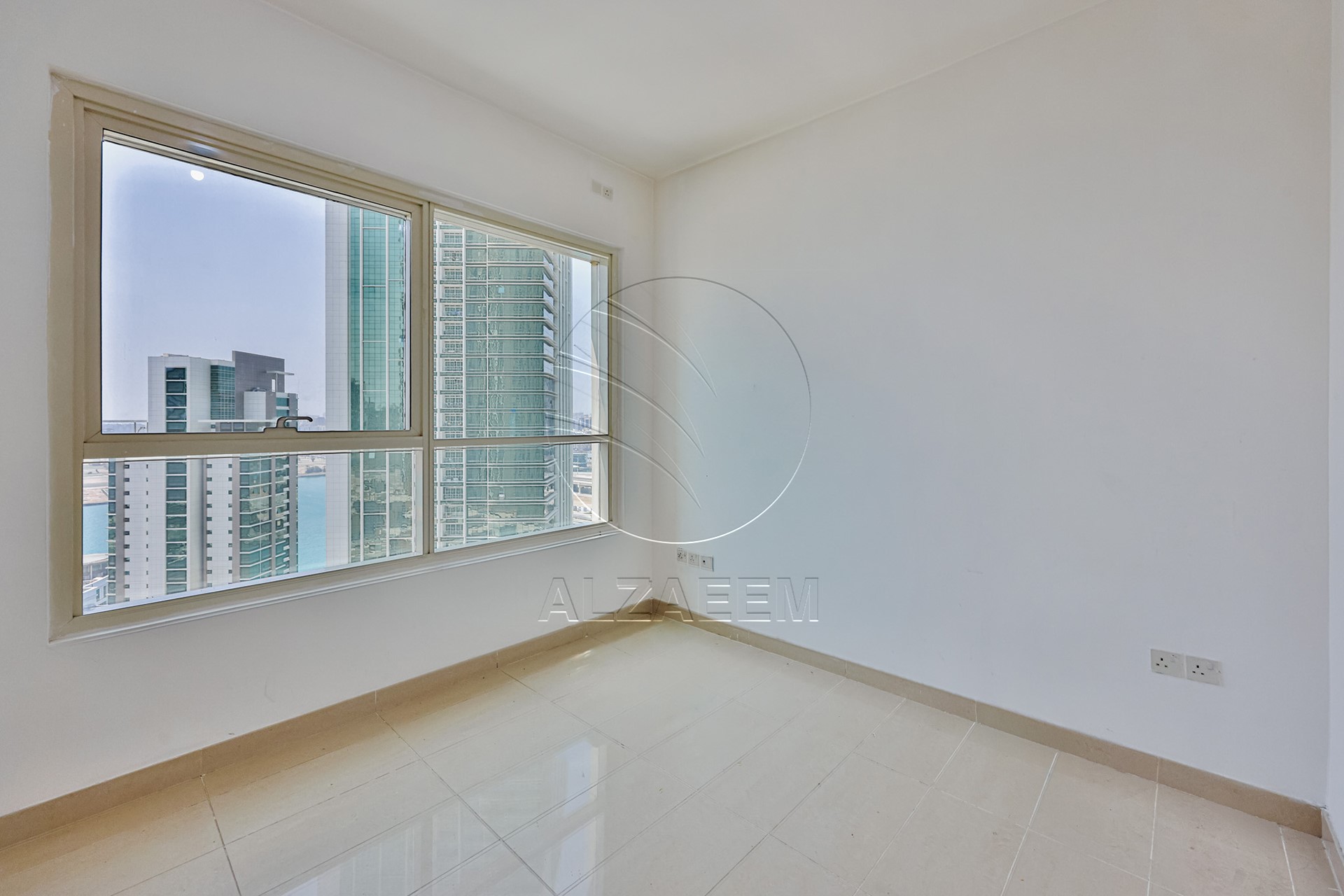 Move-in Ready | Higher Level | Sea and Urban Views