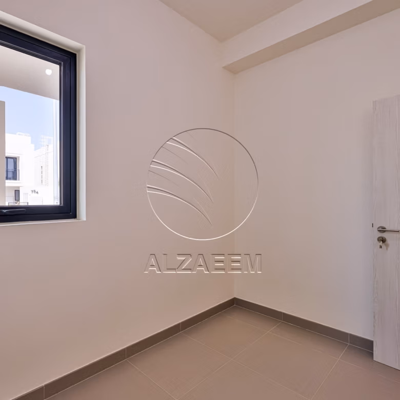Double Row | Mid Unit | A New Family Home!