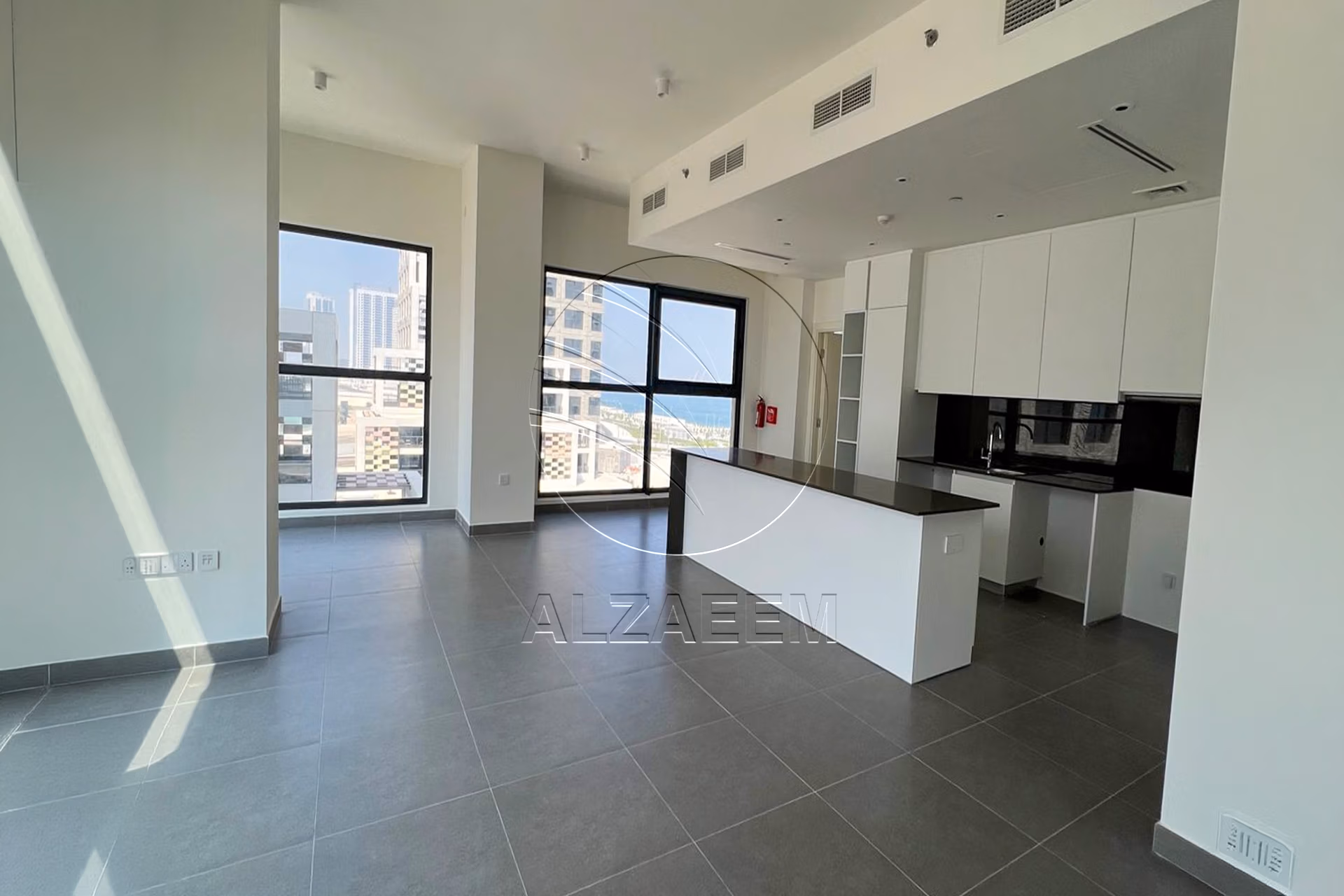 √ Sea View | Corner | with Balcony | Rent Refund √