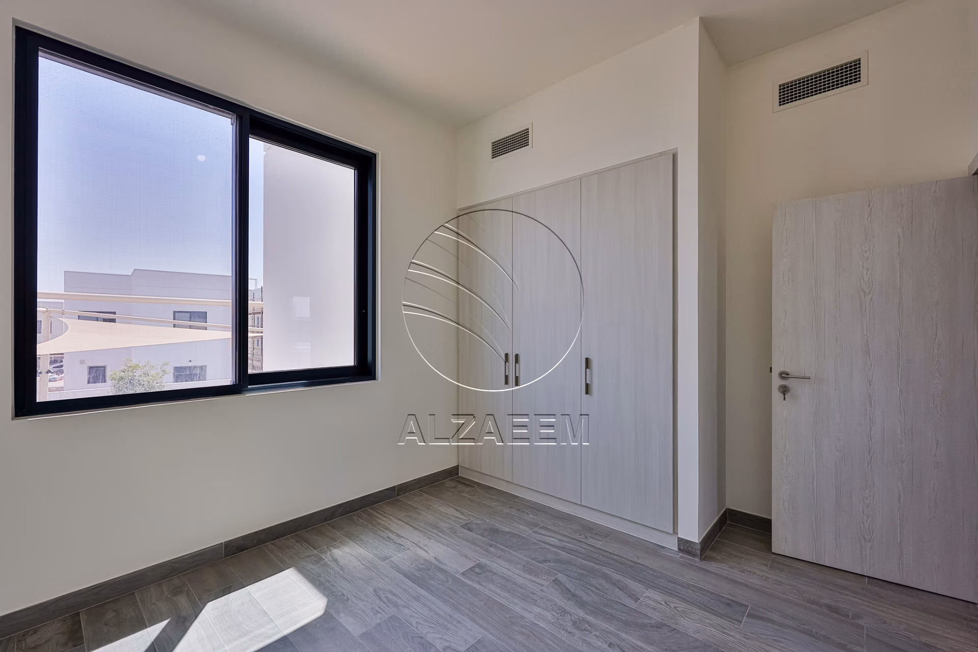 Double Row | Mid Unit | A New Family Home!