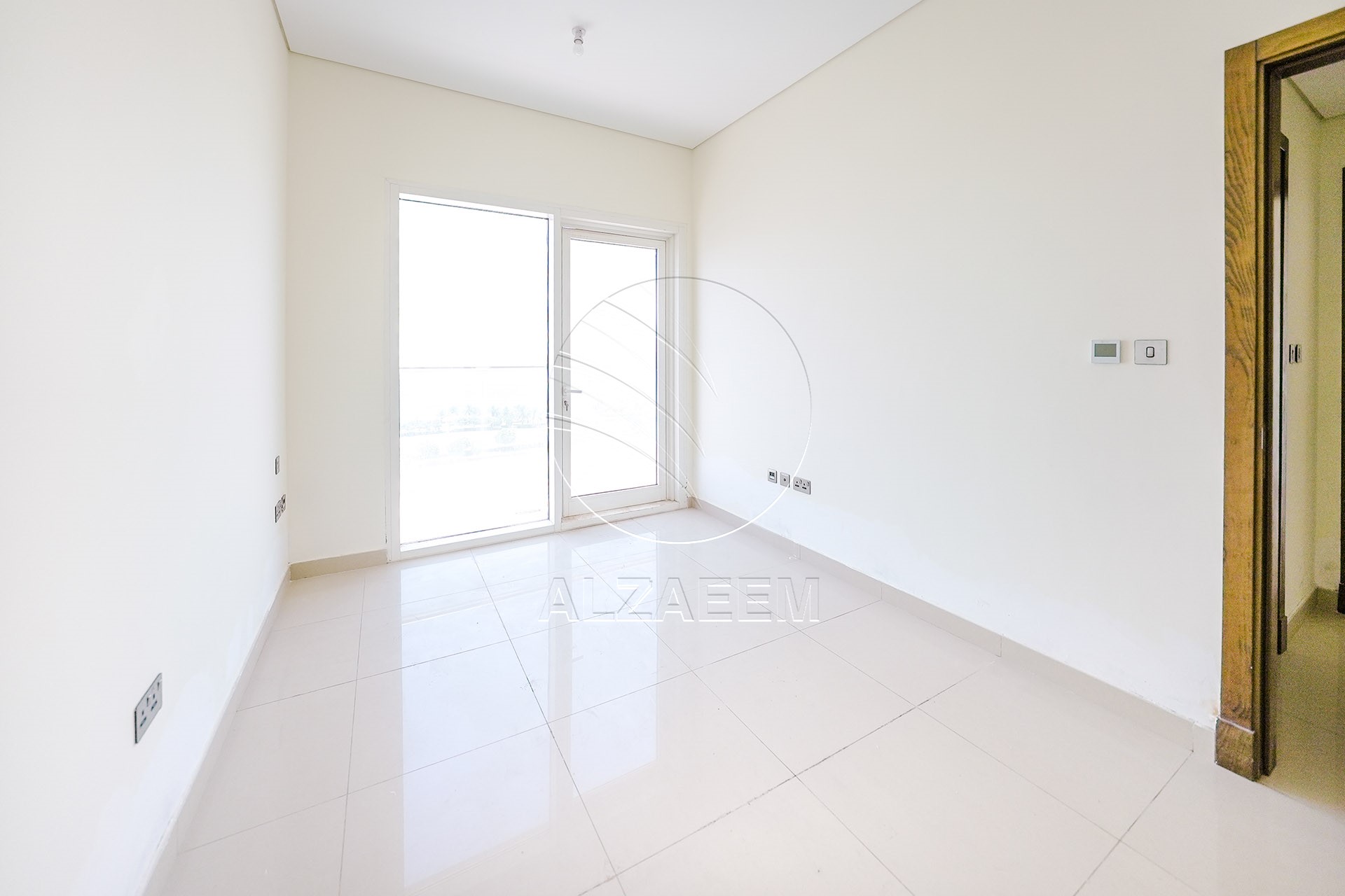 TOP FLOOR | Full Sea View | Move-in Ready
