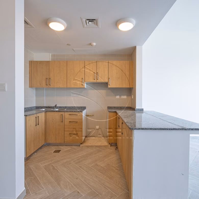 VACANT |1BR with Lovely View | Higher Floor