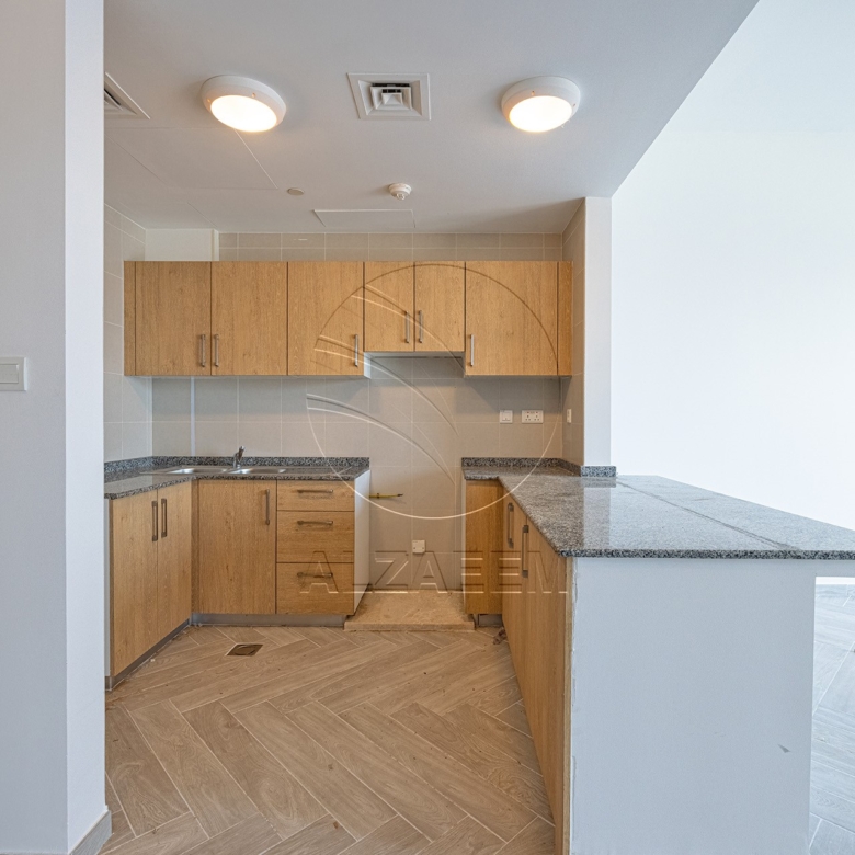 VACANT |1BR with Lovely View | Higher Floor