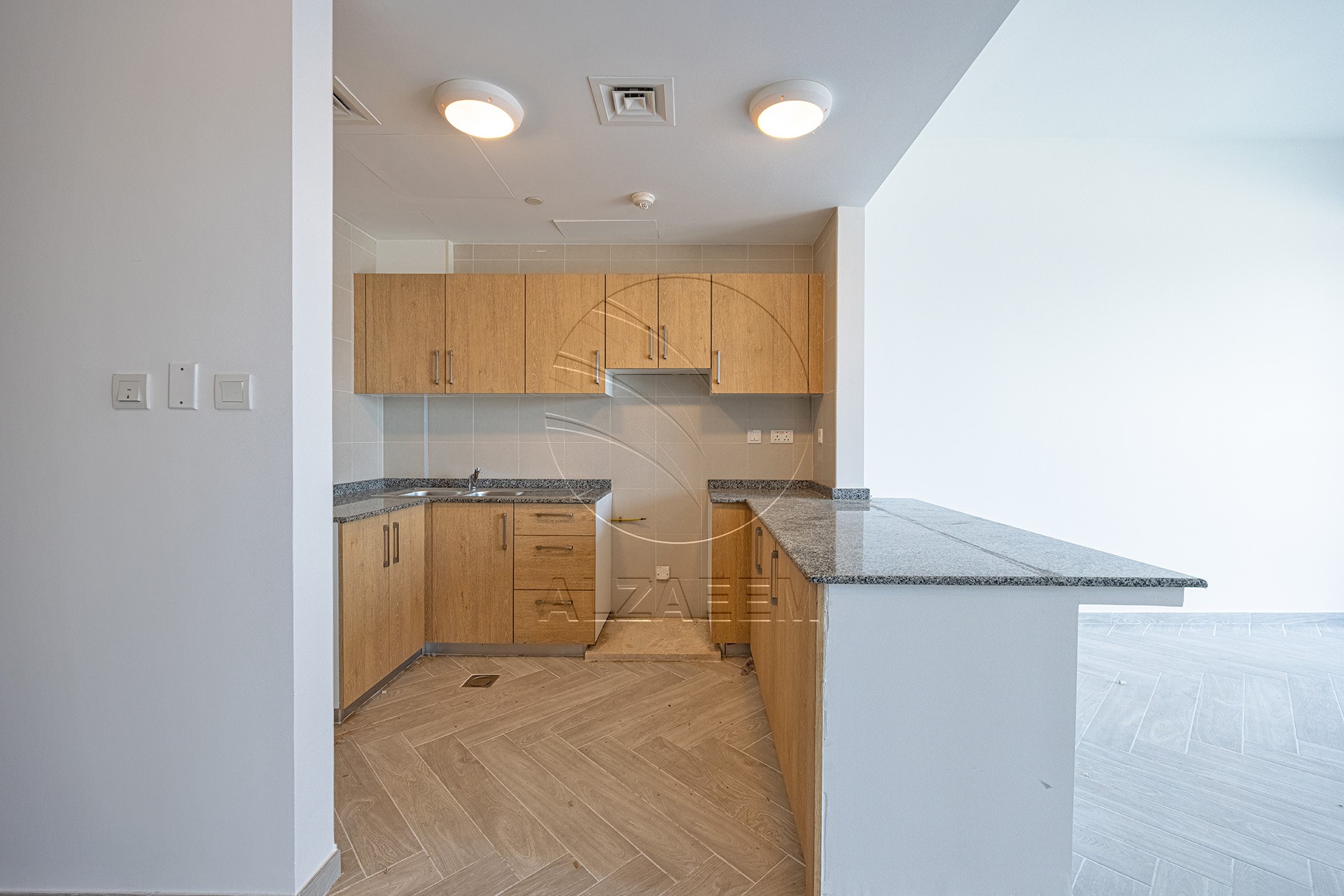 VACANT |1BR with Lovely View | Higher Floor