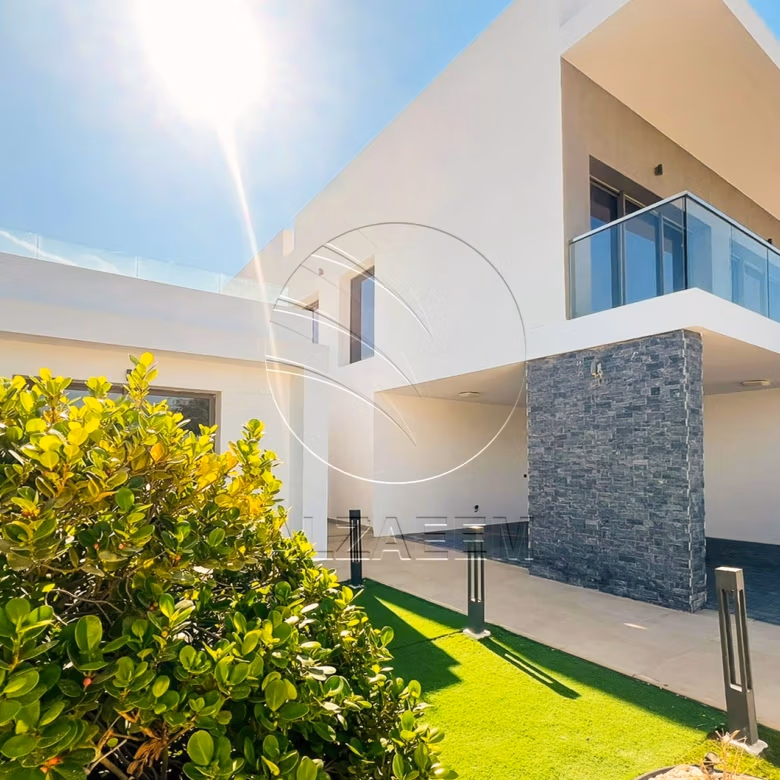 Corner | Single Row | Type 4F | Pool + Golf view