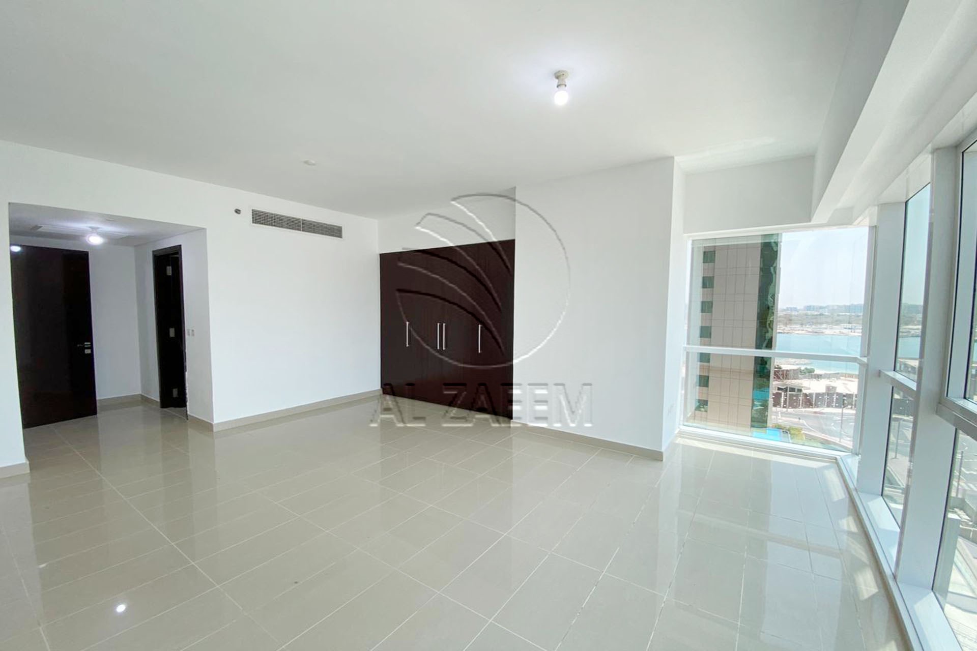 VACANT and Spacious Unit with Marina Views