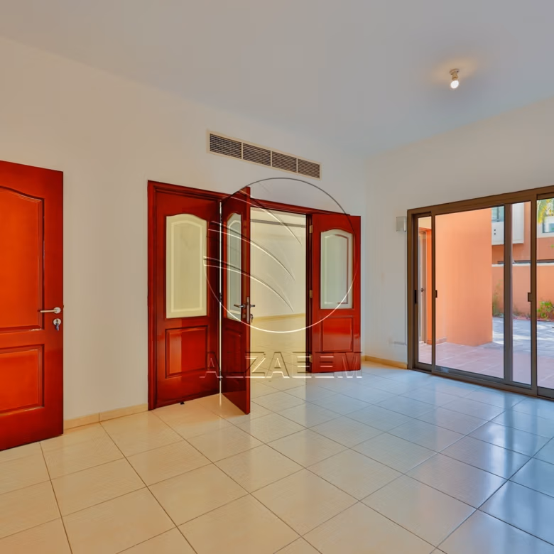 √Prime Location | UPCOMING | Private Garden√