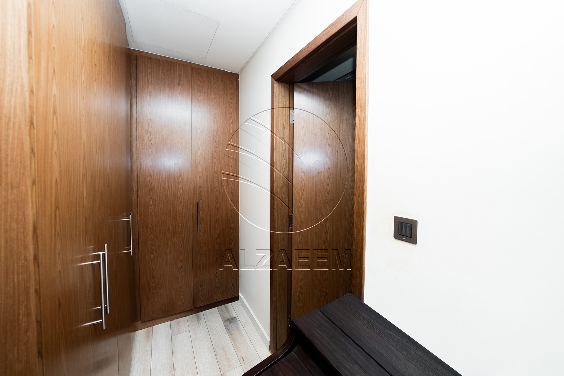 VIP | Upgraded Villa | Corner Single Row | Jacuzzi