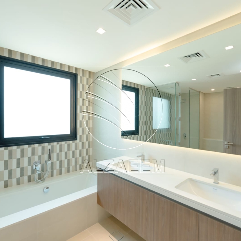 Single Row Corner | Facing Golf Course | Pool View