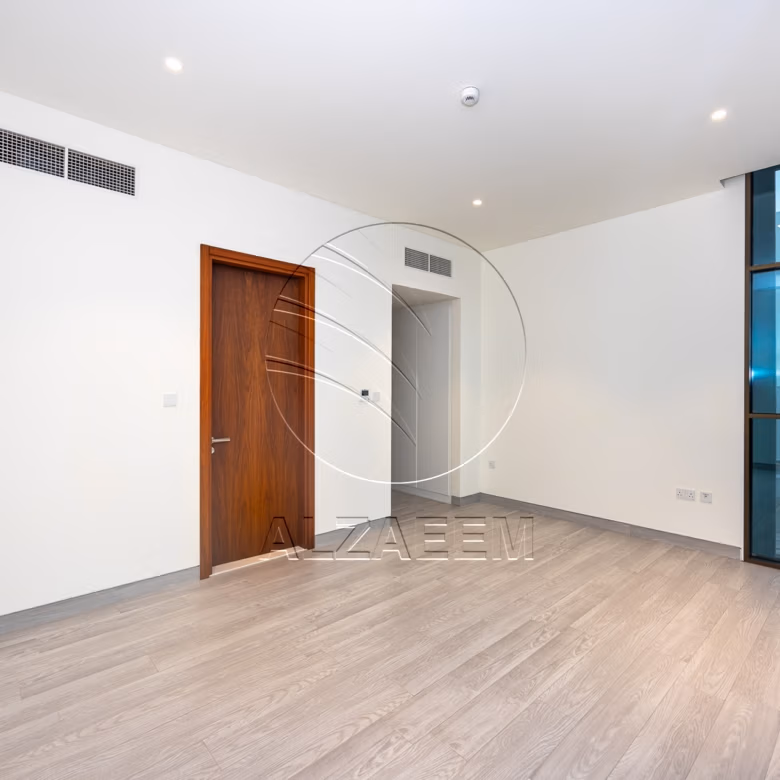 √Standard SR TH -Modified | Extended Living Room√