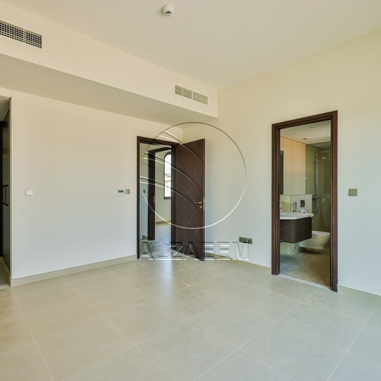 √Single Row! Perfect for End Use | Spacious Area√