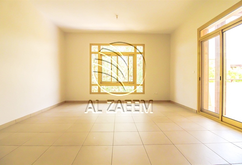 VACANT! Spacious Layout | Double row middle