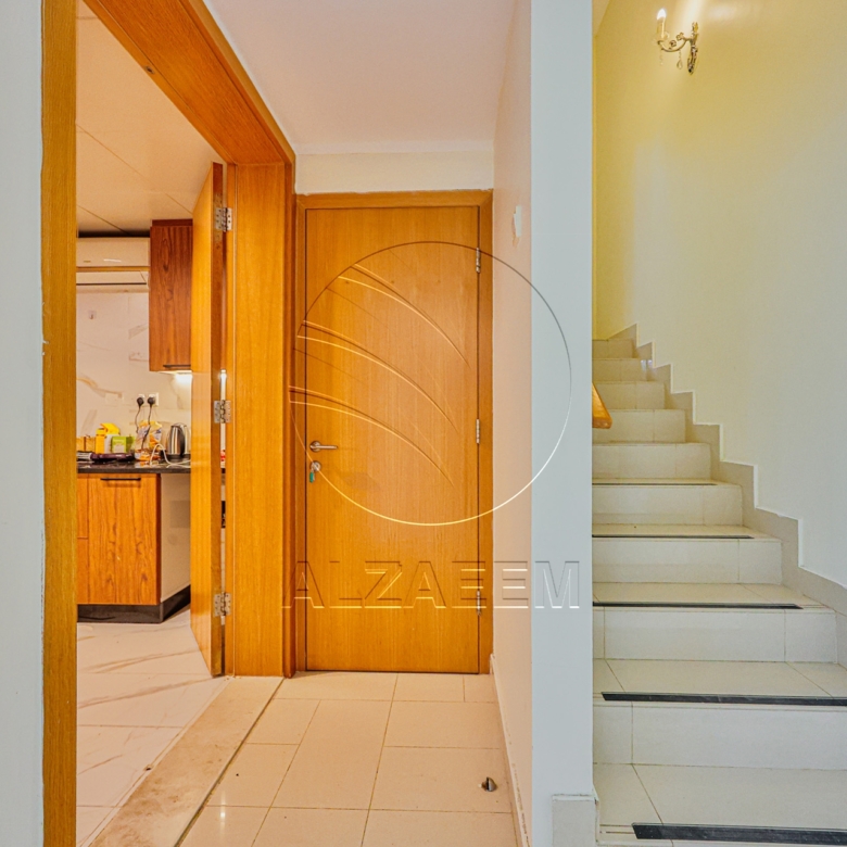 √ Private Pool | Type A | Tenanted | CORNER √