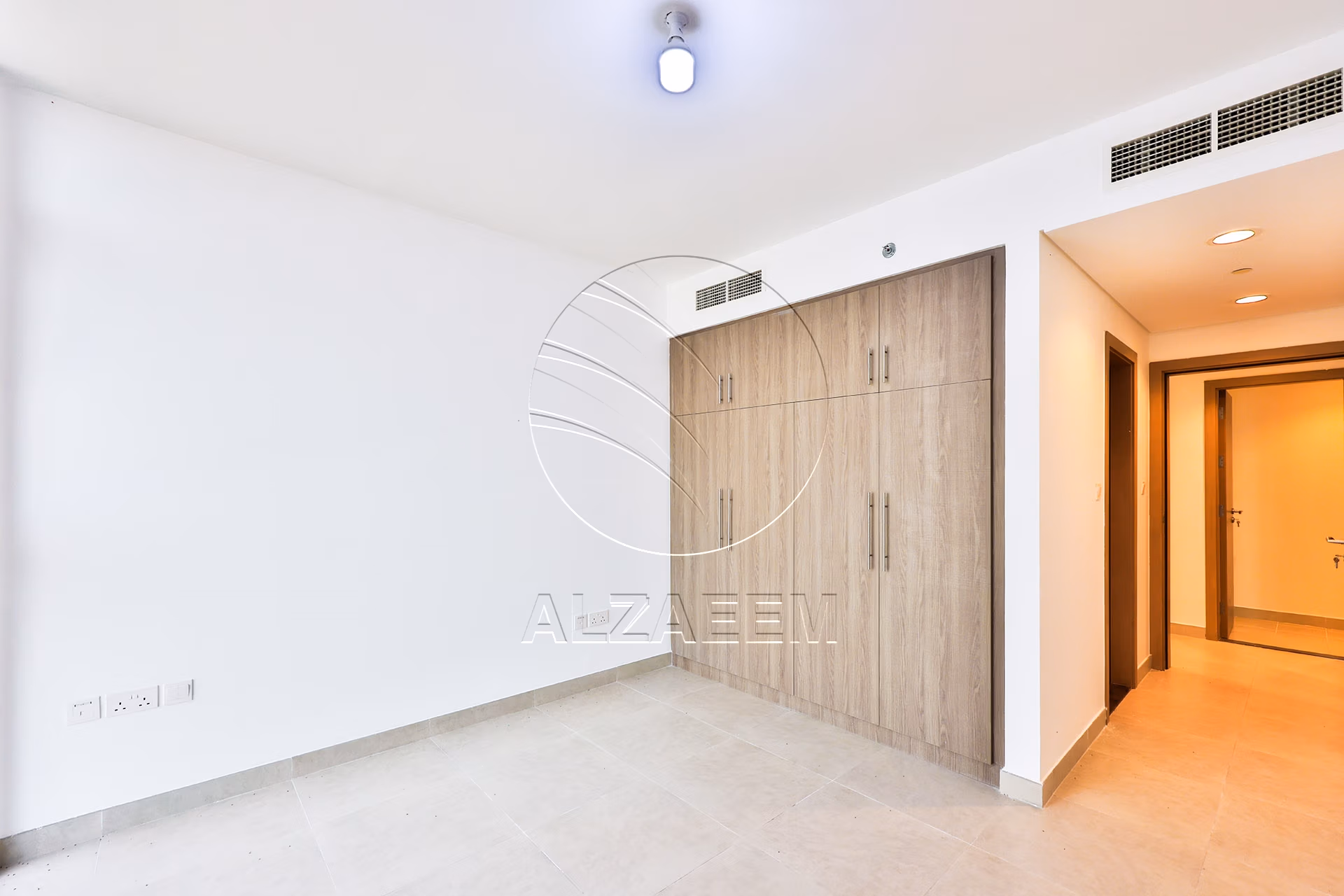 HOT DEAL! Corner Unit – Partial Sea View | Parking