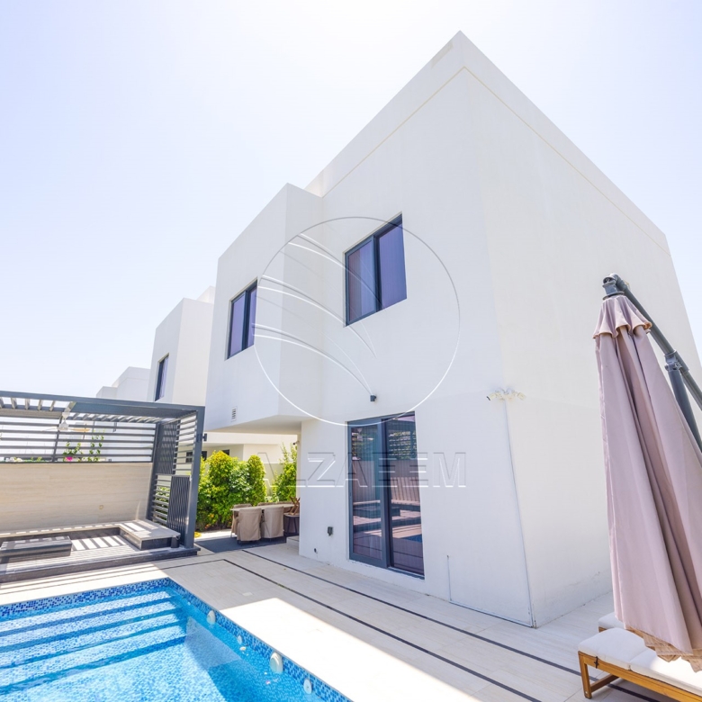 √1st Tenant | Furnished + Upgraded | Private Pool√