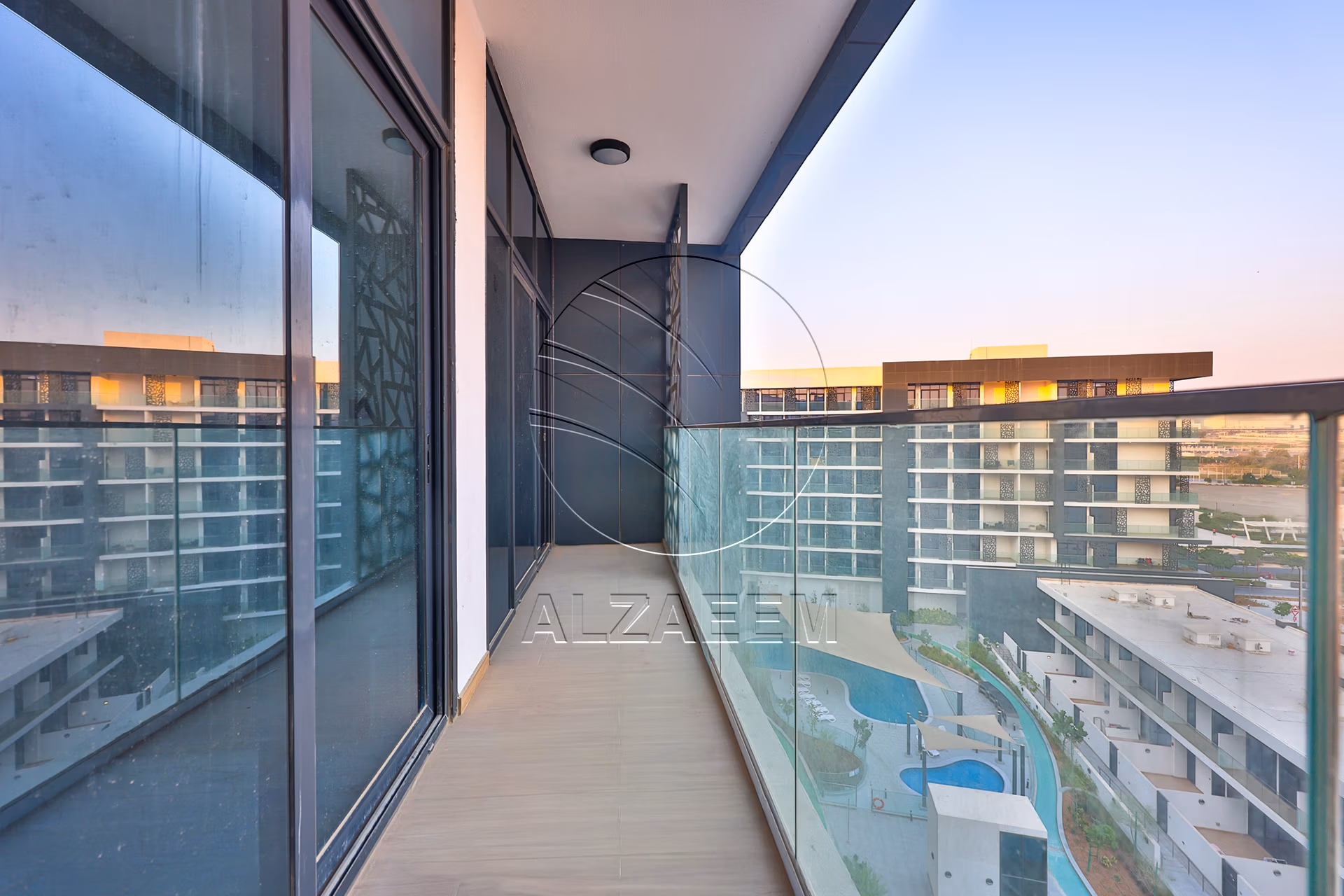 FURNISHED! Overlooking the Pool | Up to 2 Payments