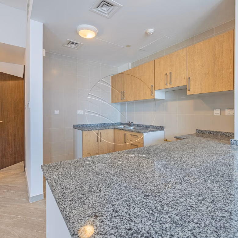 VACANT |1BR with Lovely View | Higher Floor
