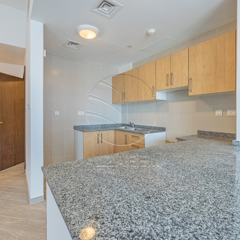 VACANT |1BR with Lovely View | Higher Floor