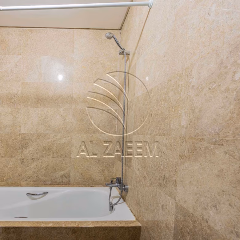 HOT | High Level Unit | Vacant | Nice Views