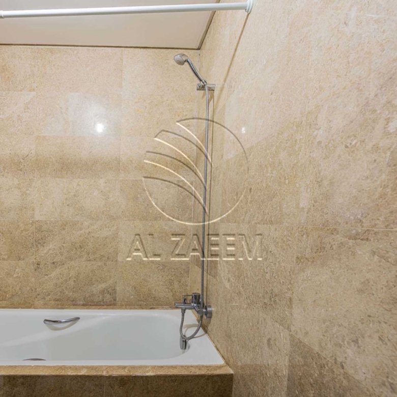 HOT | High Level Unit | Vacant | Nice Views