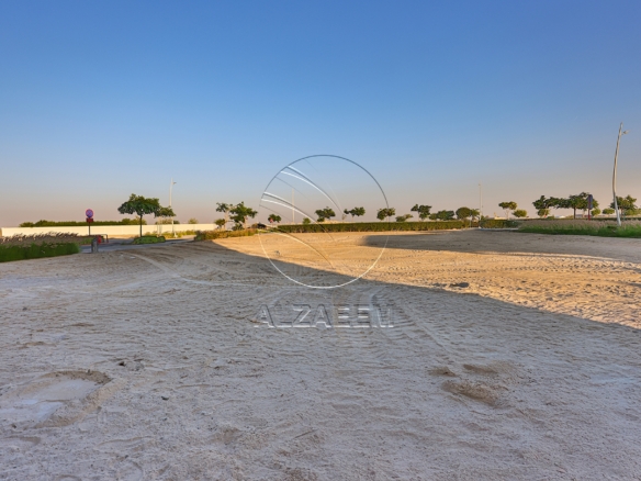 Canal and Marina View Plot | Single Row | 1095 Sqm