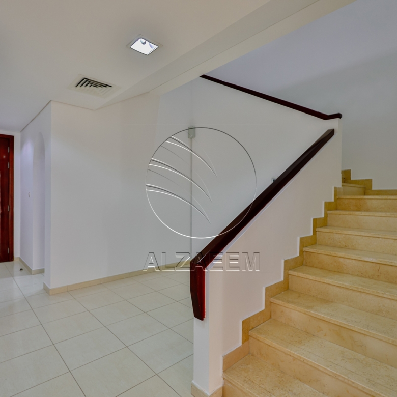 √Prime Location | UPCOMING | Private Garden√