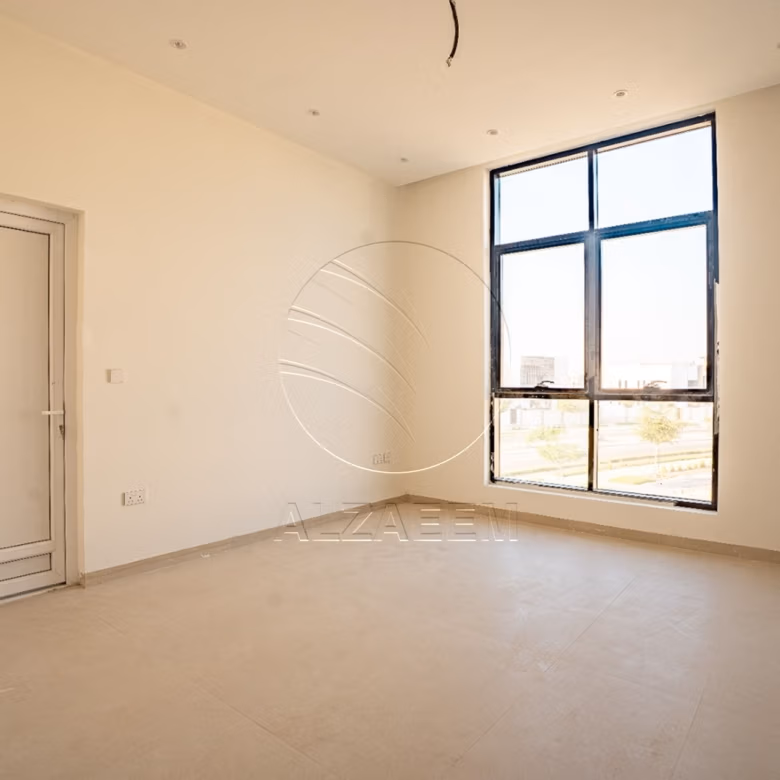 Near Hand Over! Single Row Villa | High Ceiling