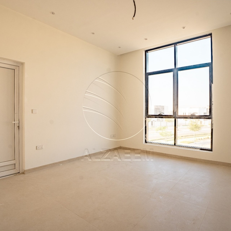 √Near Hand Over! Single Row Villa | High Ceiling√