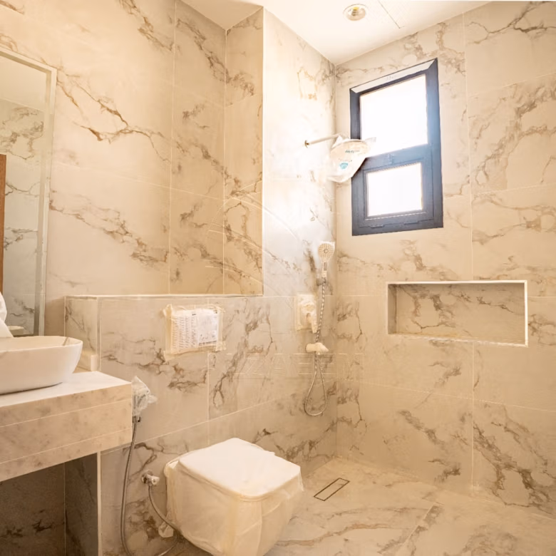 √Single Row l Landscaped l 2Y Maintenance free√
