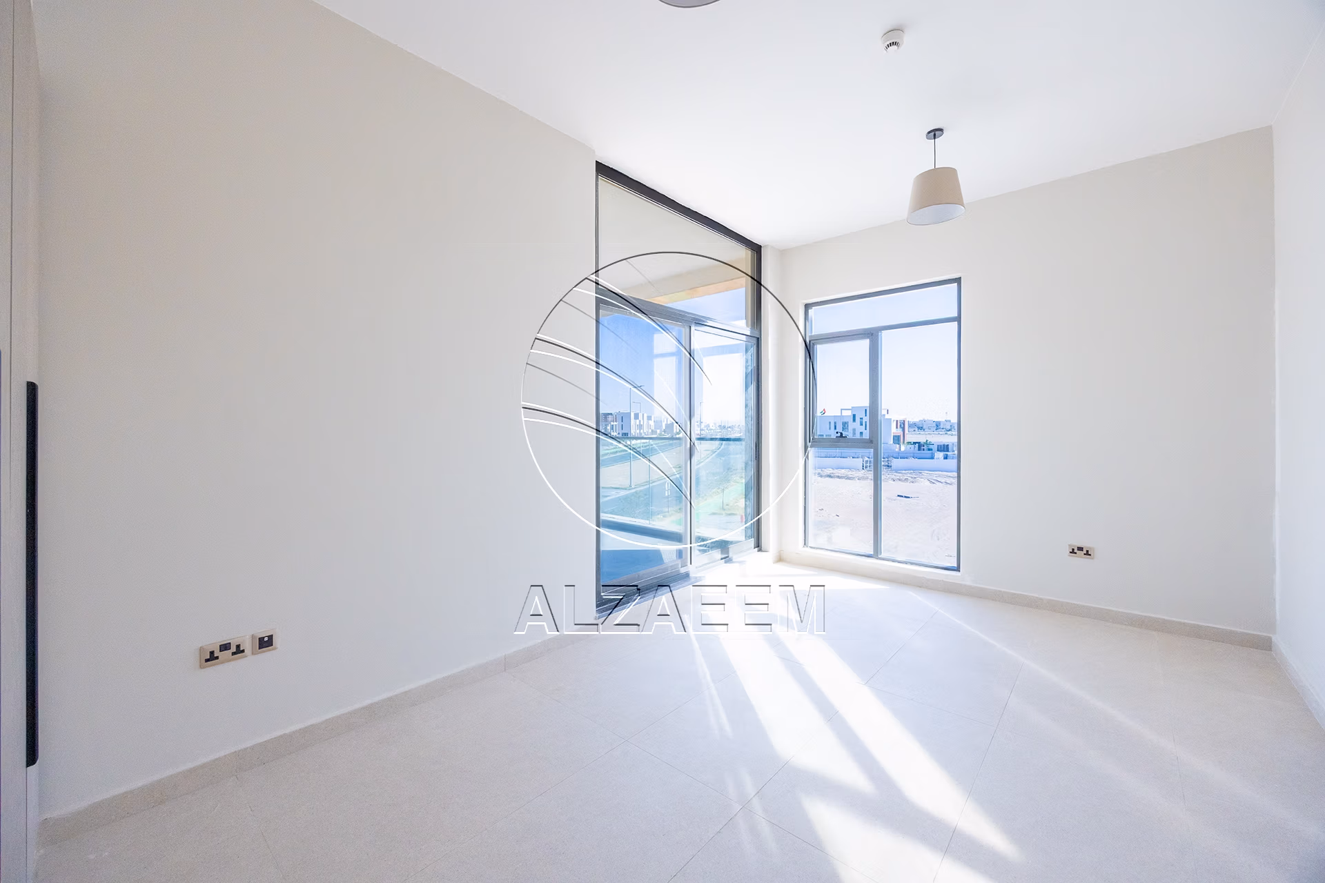 √ Move in Ready | Corner Layout | Prime Location √