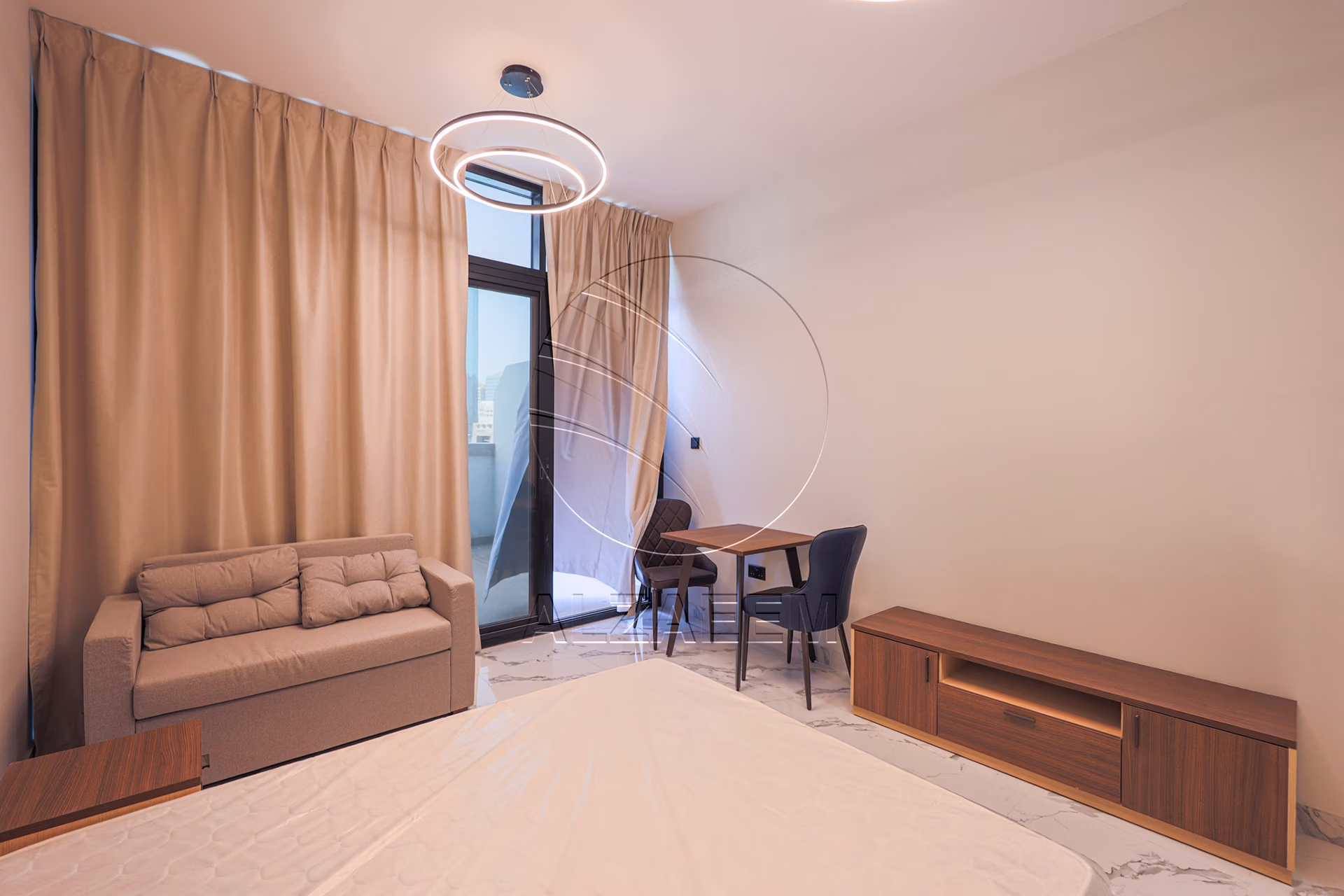 High Level, Sea View and Fully Furnished Unit