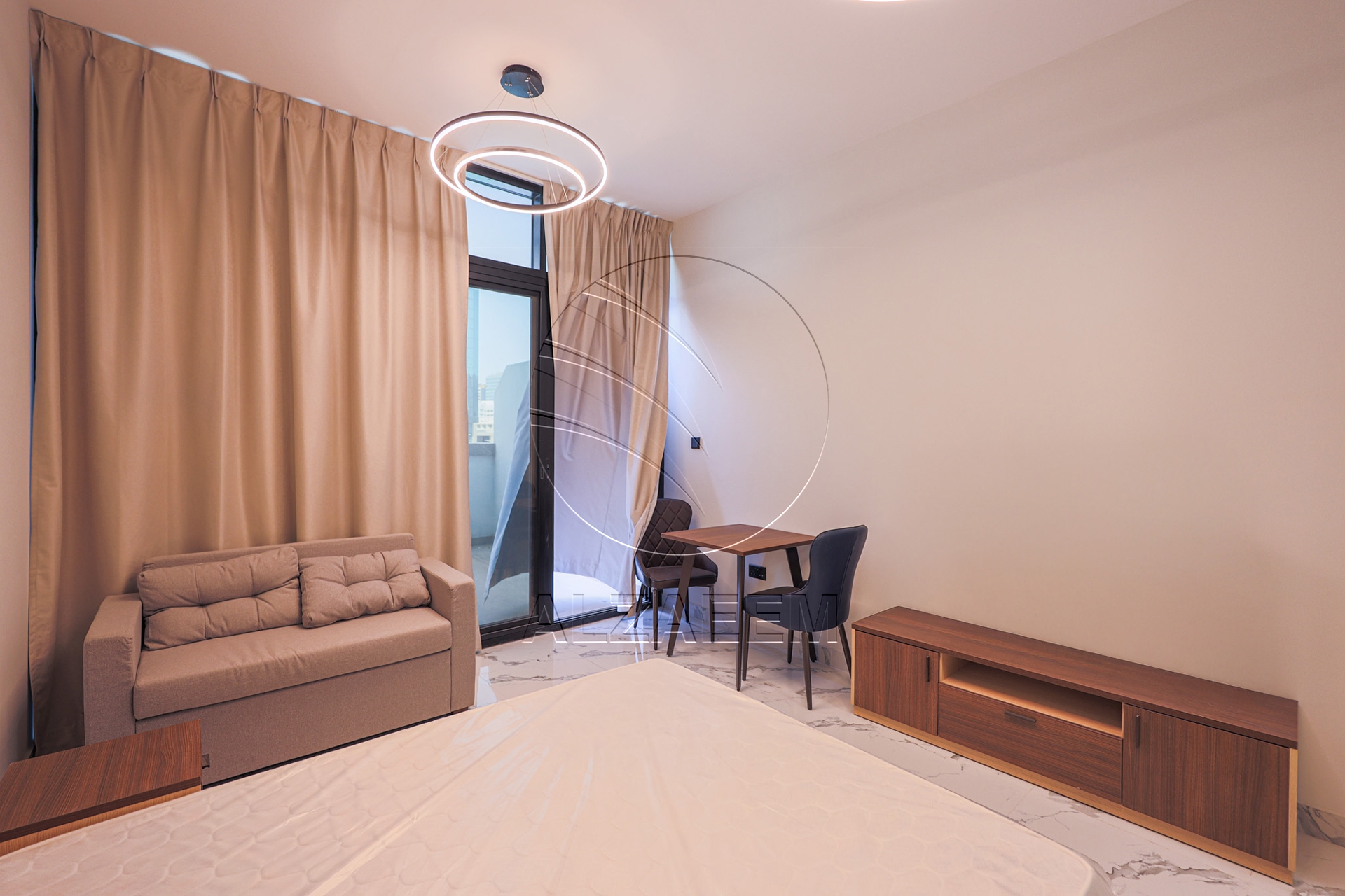 High Level, Sea View and Fully Furnished Unit