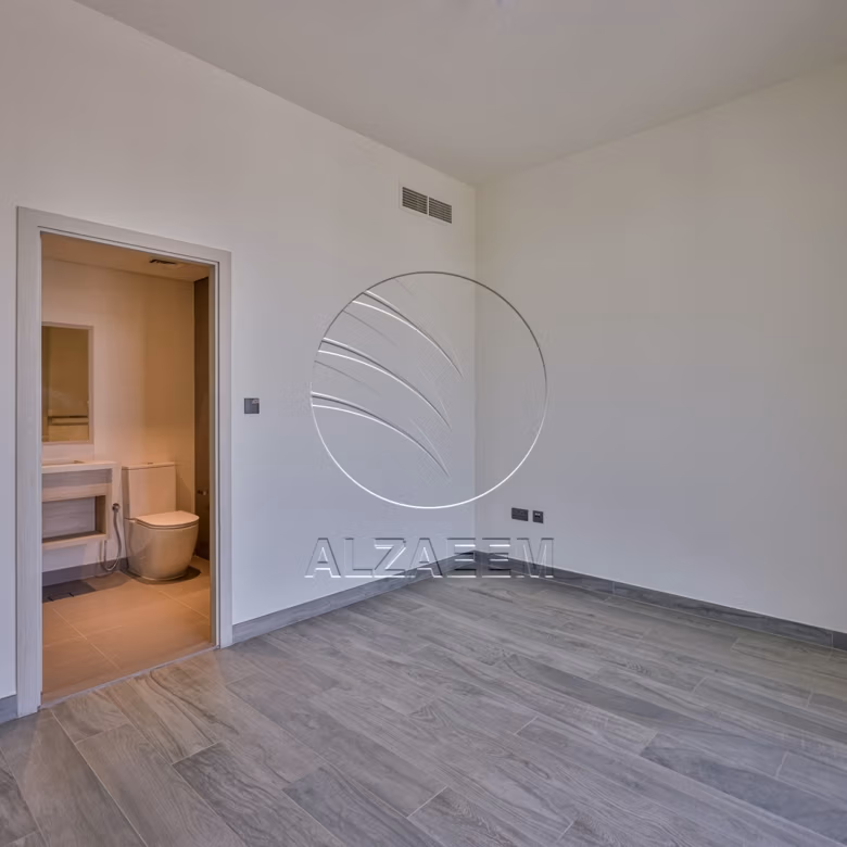 Double Row | Mid Unit | A New Family Home!