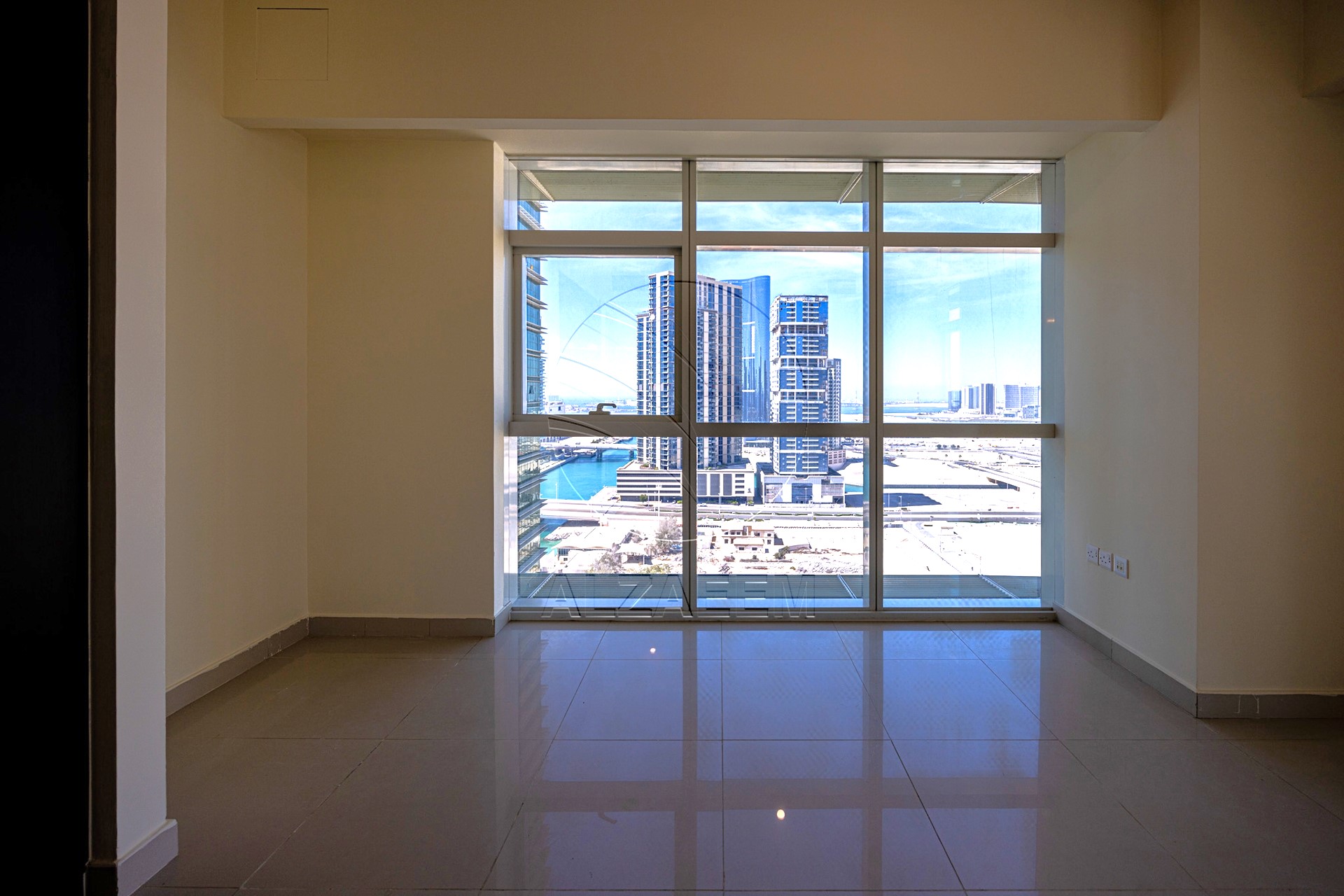 √ Exclusive | VACANT | Corner 2+S | 4 Payments √