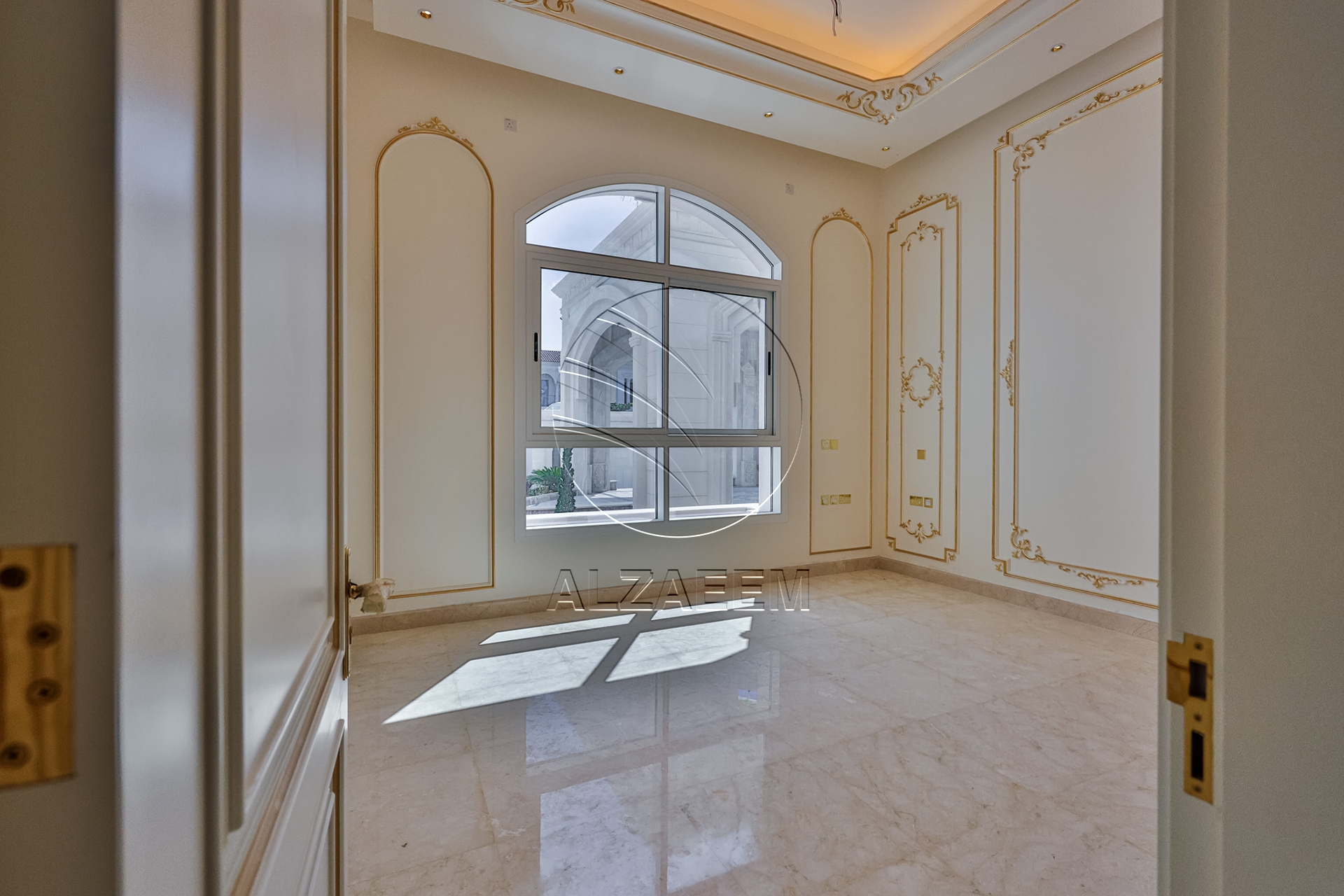 3000 Sqm | Small Luxury Palace | Full Golf View