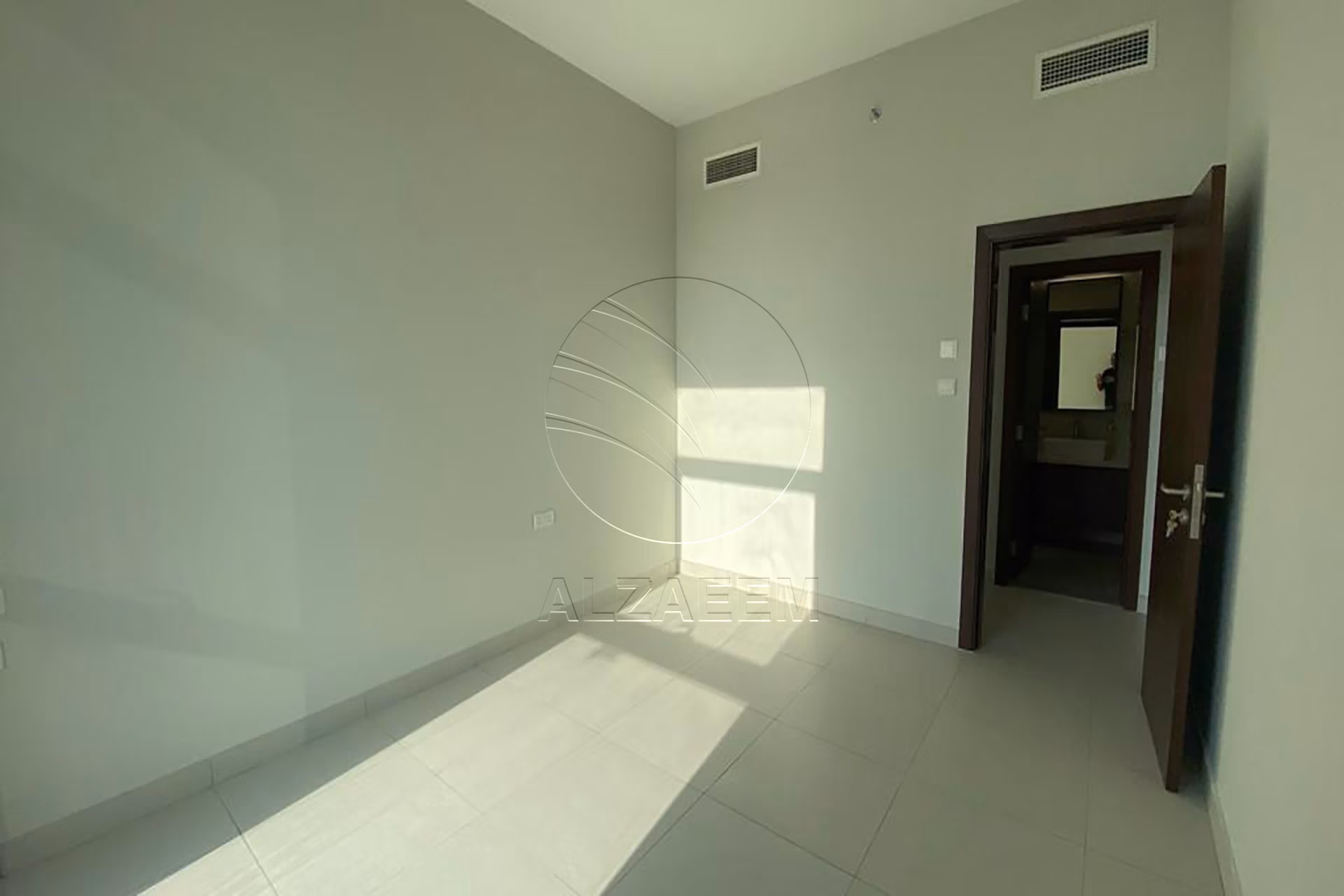 VACANT | High floor | Canal view | 4 payments