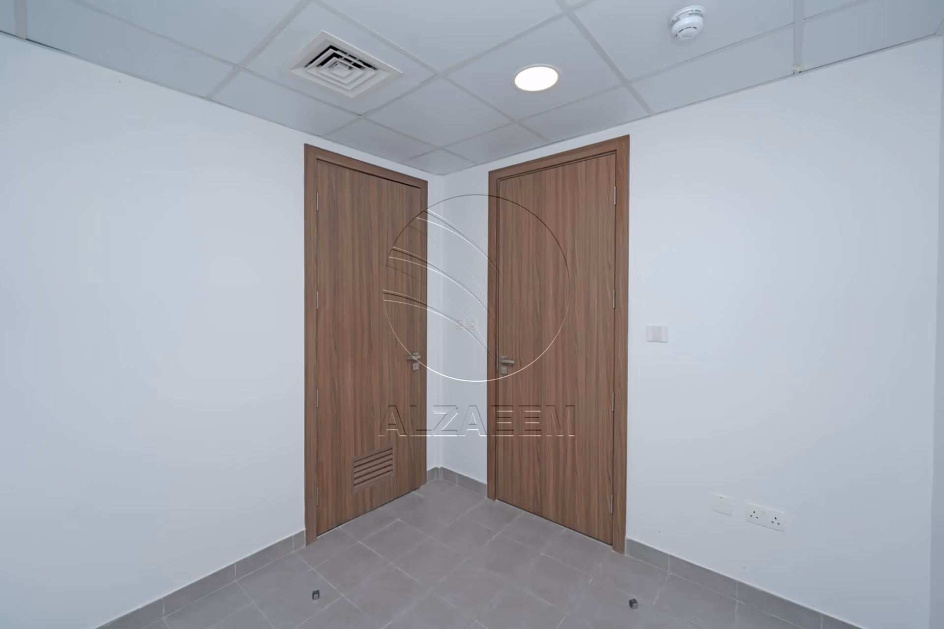 Full Golf Course 4F | Single Row | Move-in Ready