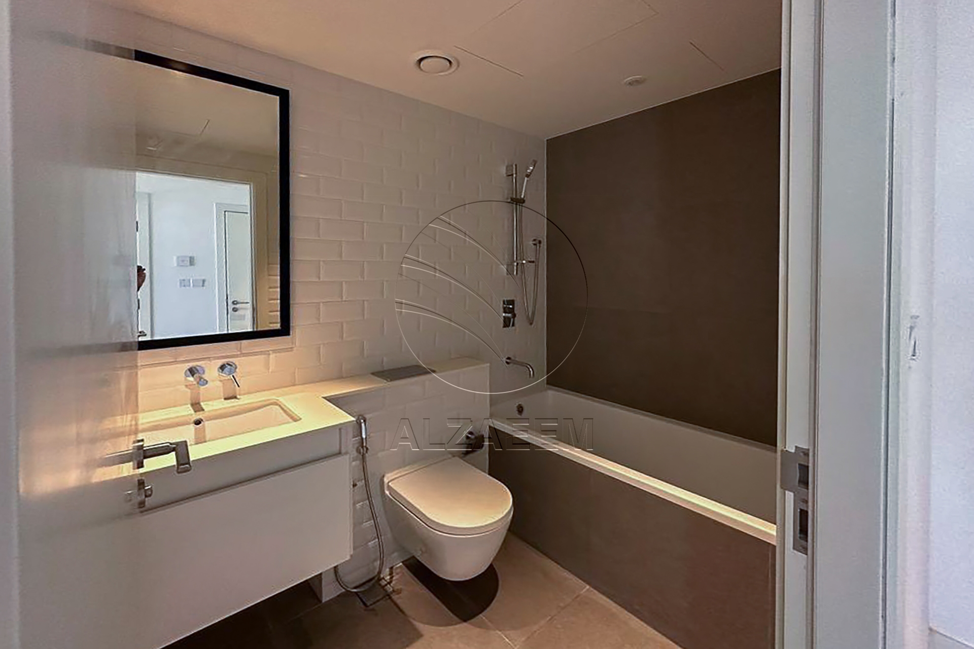 √2BR + Maid | Amazing Sea View | Prime Location√