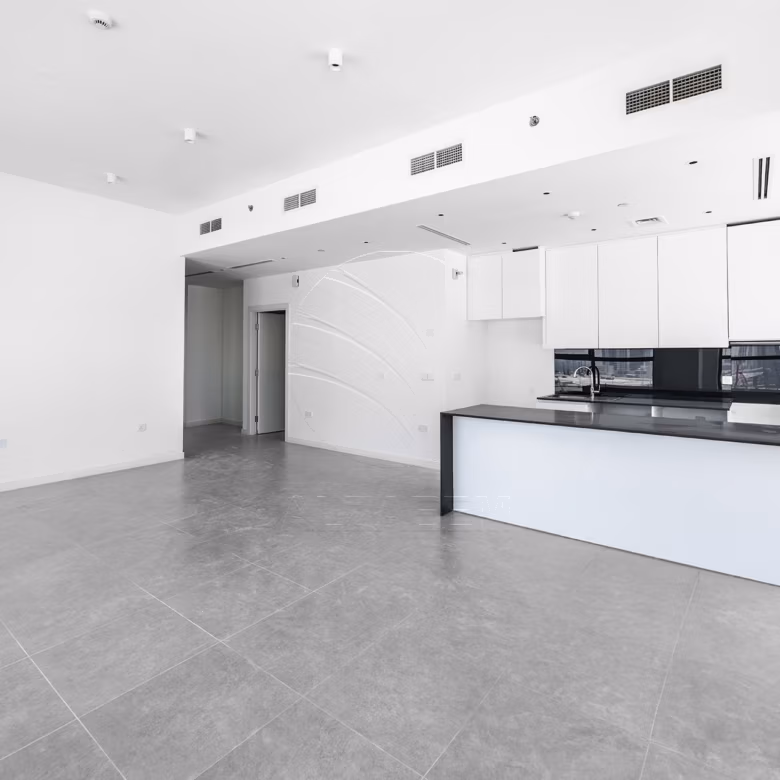 √ EXCLUSIVE | Bright + Spacious | Sea View 2BR+M √