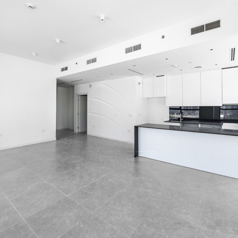 √ EXCLUSIVE | Bright + Spacious | Sea View 2BR+M √