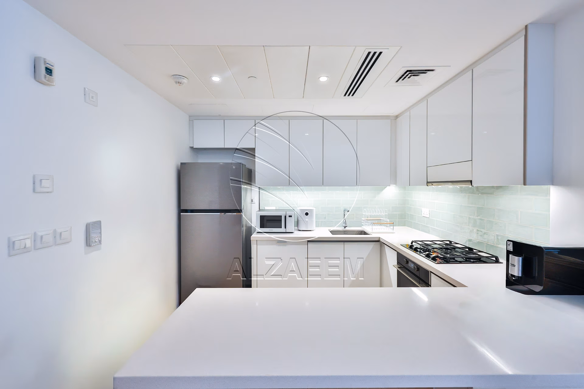CORNER- 2+Maid | Golf Course View | VACANT