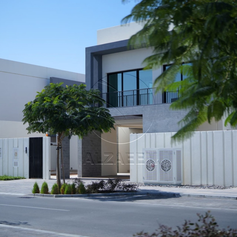 Luxurious Villa with Full Golf Course View
