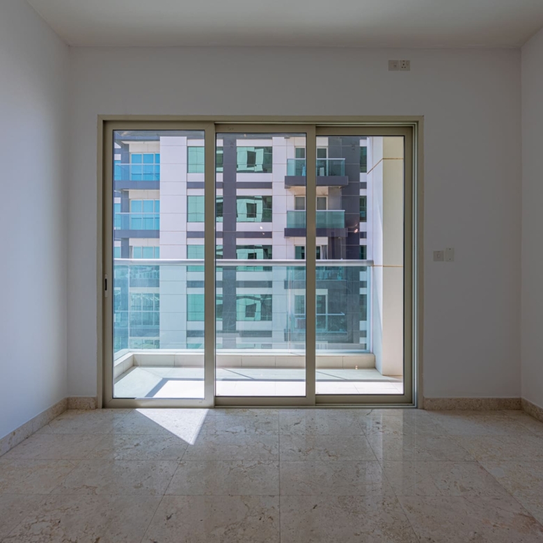 √High Floor | Balcony | Pool and Partial Sea View√