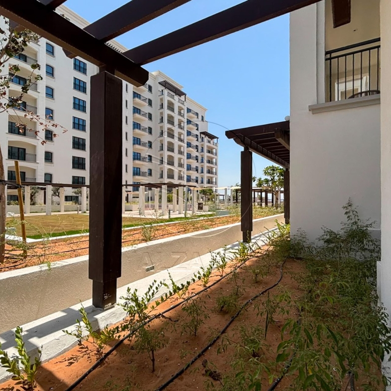 √ Furnished | Upto 4 Payments | Community View √