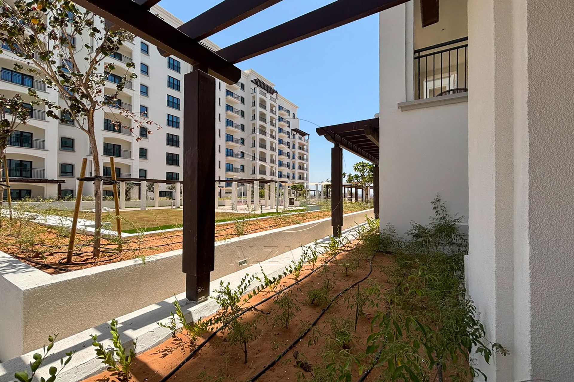 √ Furnished | Upto 4 Payments | Community View √