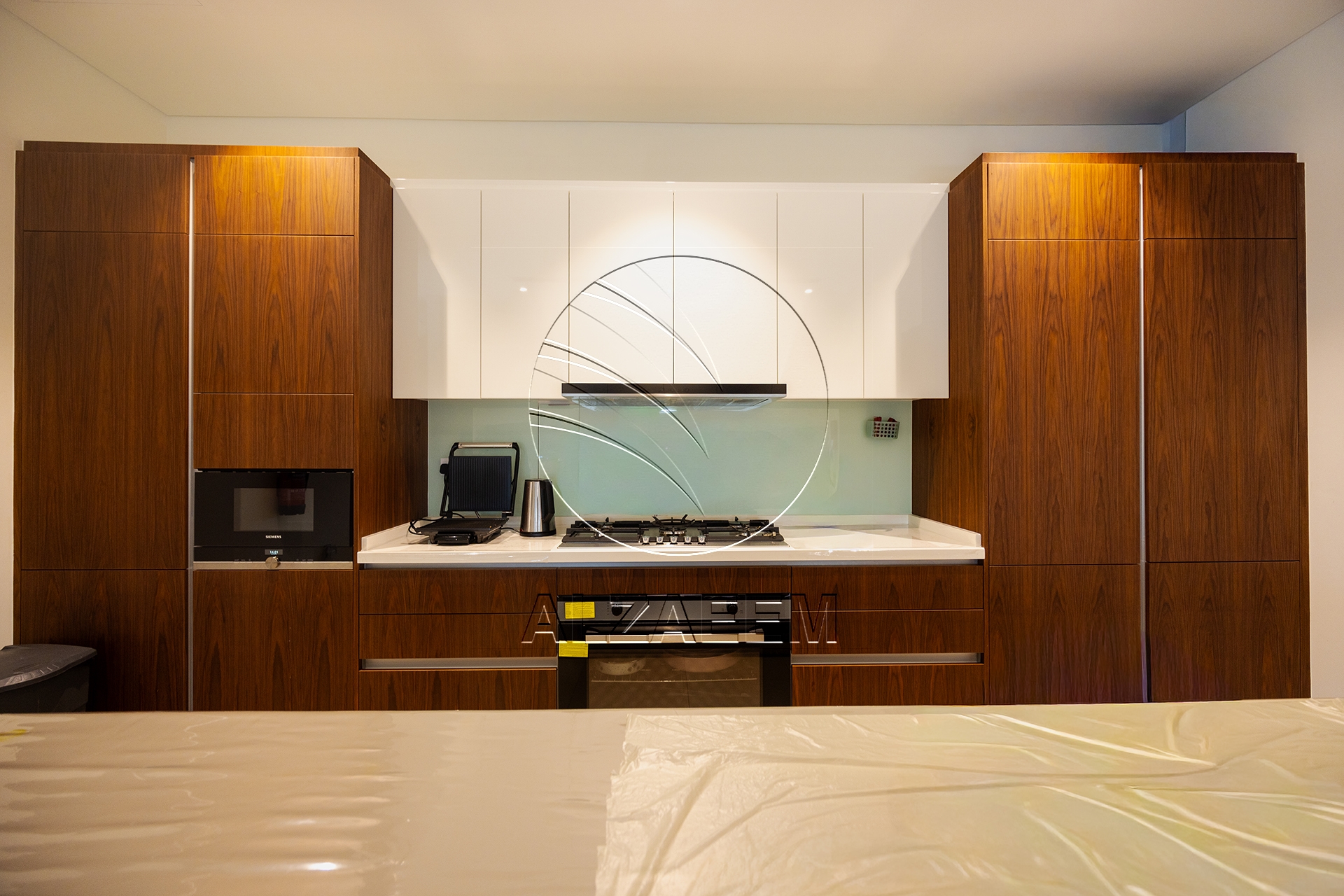 √CORNER 5BR Villa with Pool | Landscaped Garden√
