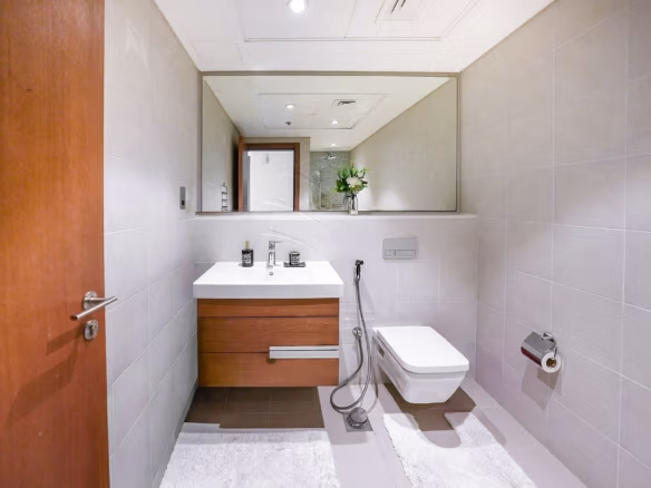 √ EXCLUSIVE + VACANT! Elegantly Furnished Studio √