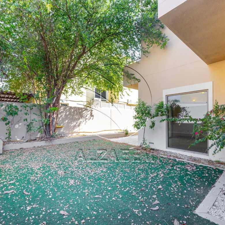√ Villa Type S | Single Row Corner | VACANT √