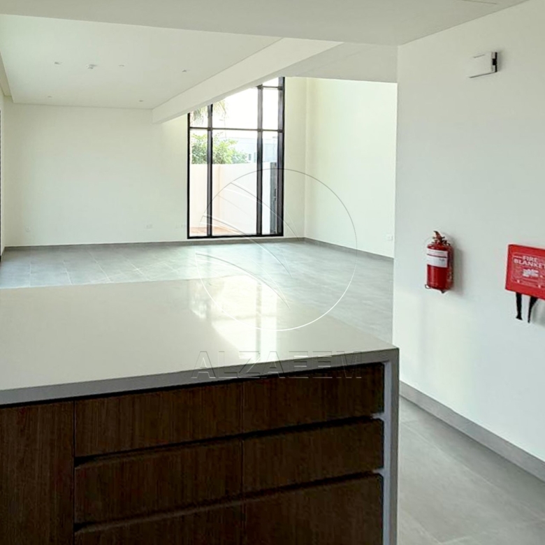 Single Row | Duplex 4BR Villa 4XS | Corner Unit